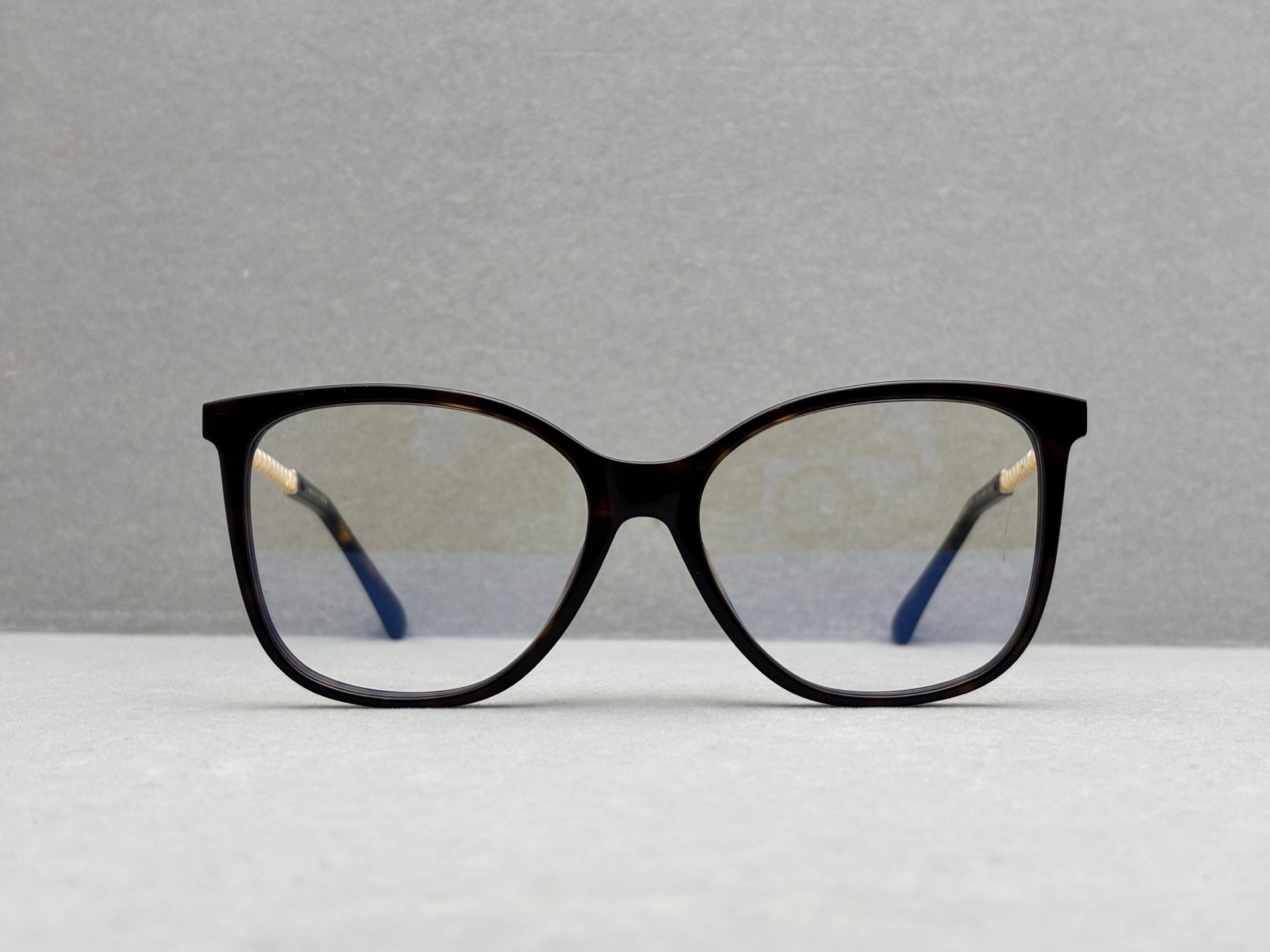 CHANEL 女款眼鏡 size：52-17-140總寬138框高49