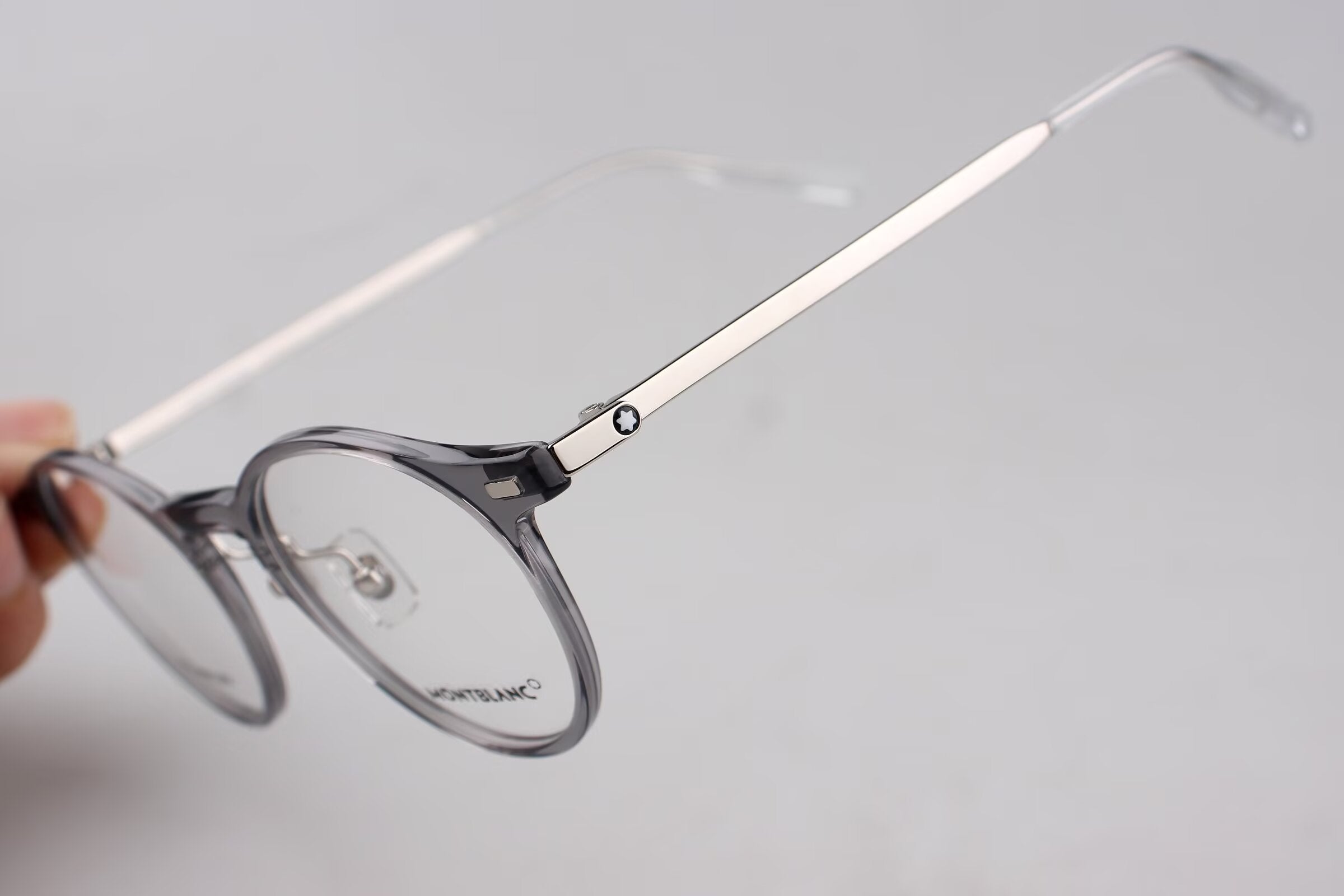 新款Montblanc MB0426O 眼鏡 尺寸：48口21-145