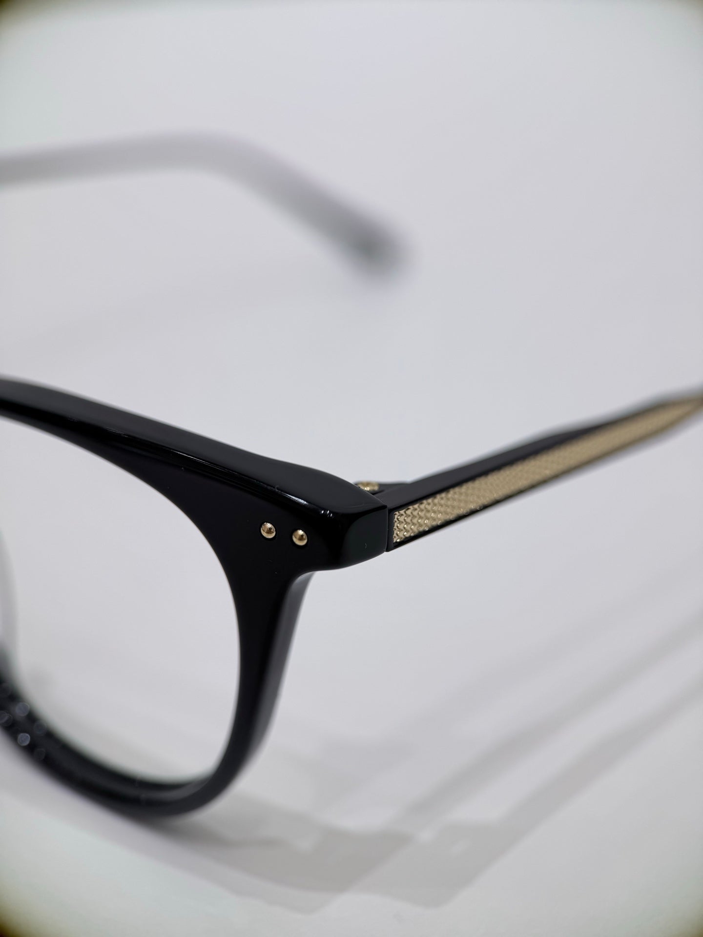 LINDA FARROW LFL1603 平光鏡