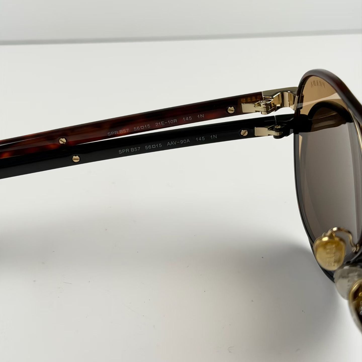 PORSCHE DESIGN 太陽眼鏡P8964 尺寸61-14-145