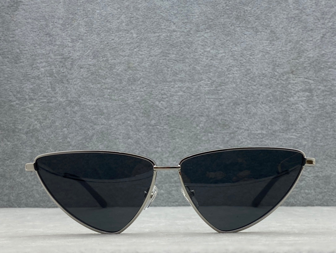 正品 BALENCIAGA 女款太陽眼鏡 size：62-12-140
