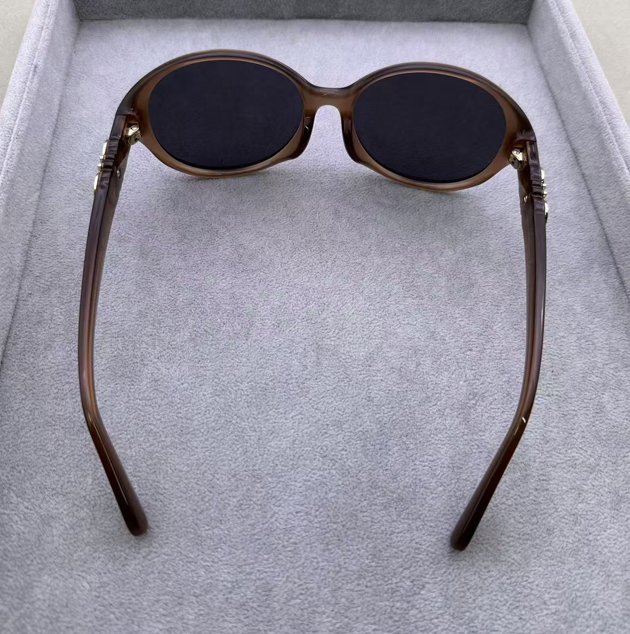 FERRAGAMO SF2050SLBK  茶色框灰色镜片 尺码59-17-140