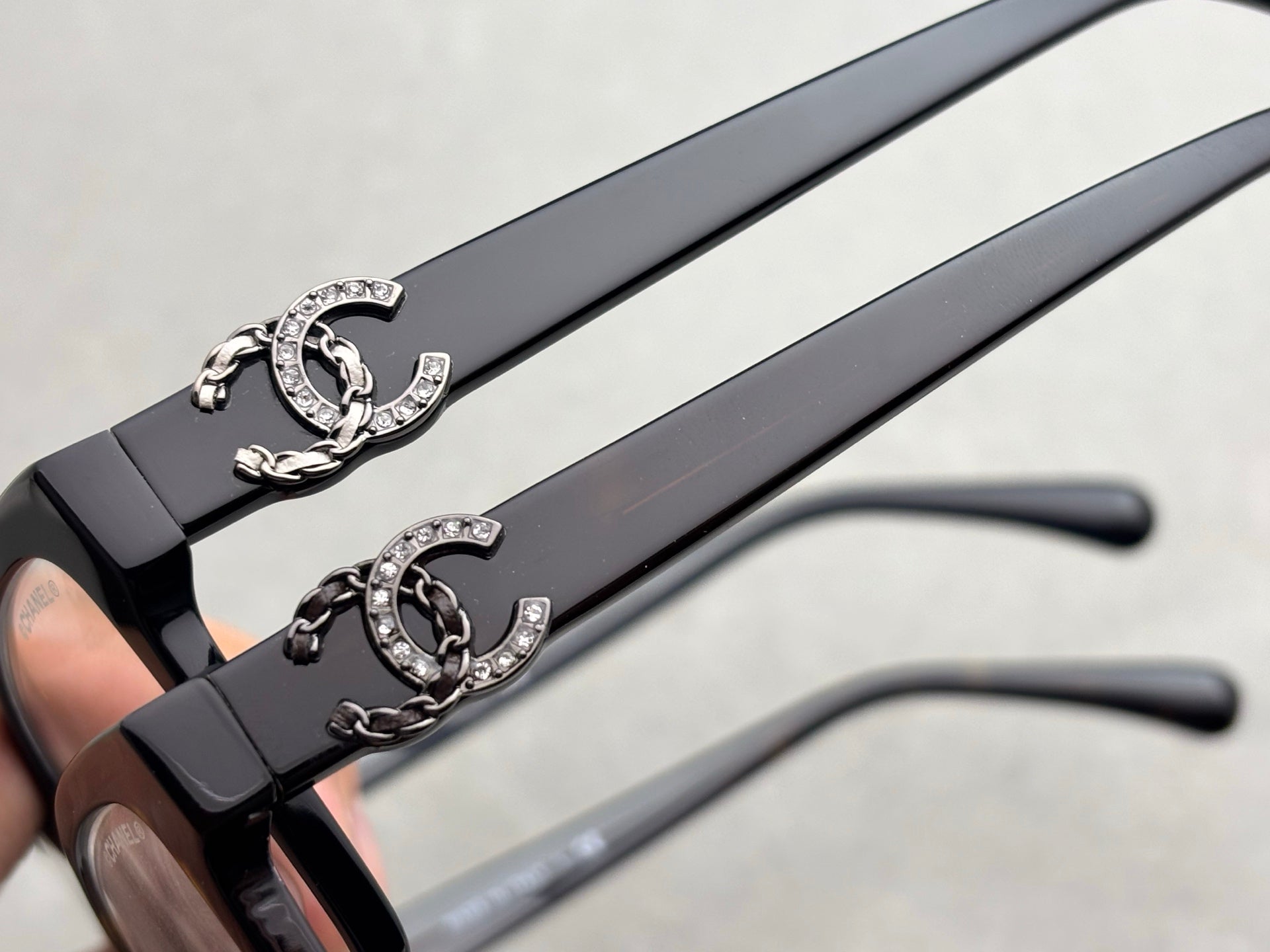 CHANEL 女款眼鏡 size：54-16-140總寬138框高48