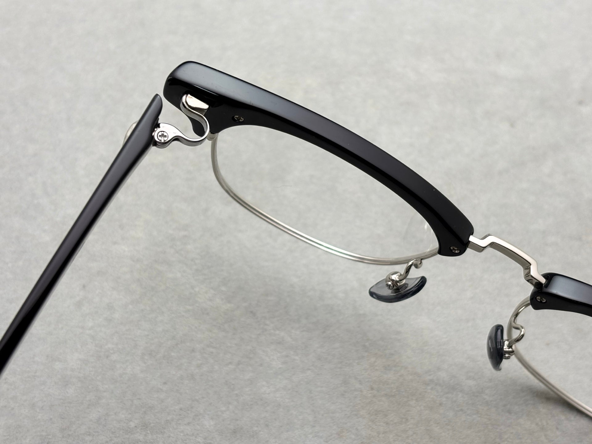 日本 999.9 M-97純鈦 size：50-20-140總寬145框高44