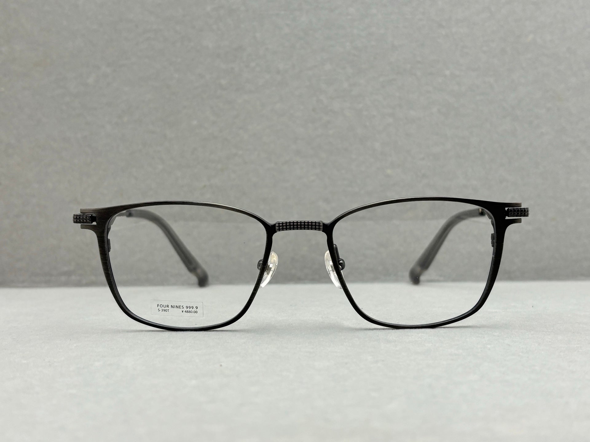 日本 999.9 男女眼鏡 純鈦 size：48-21-142總寬143框高42