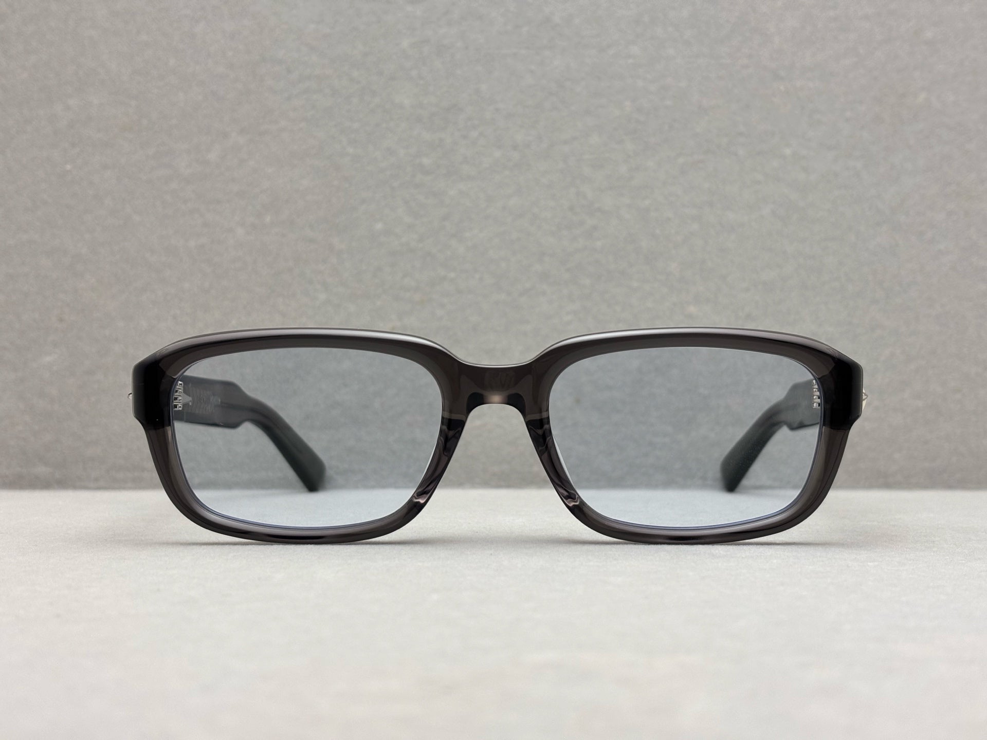 2025年冬季新品GM COMTE 男女款太陽眼鏡 size：56-21-141