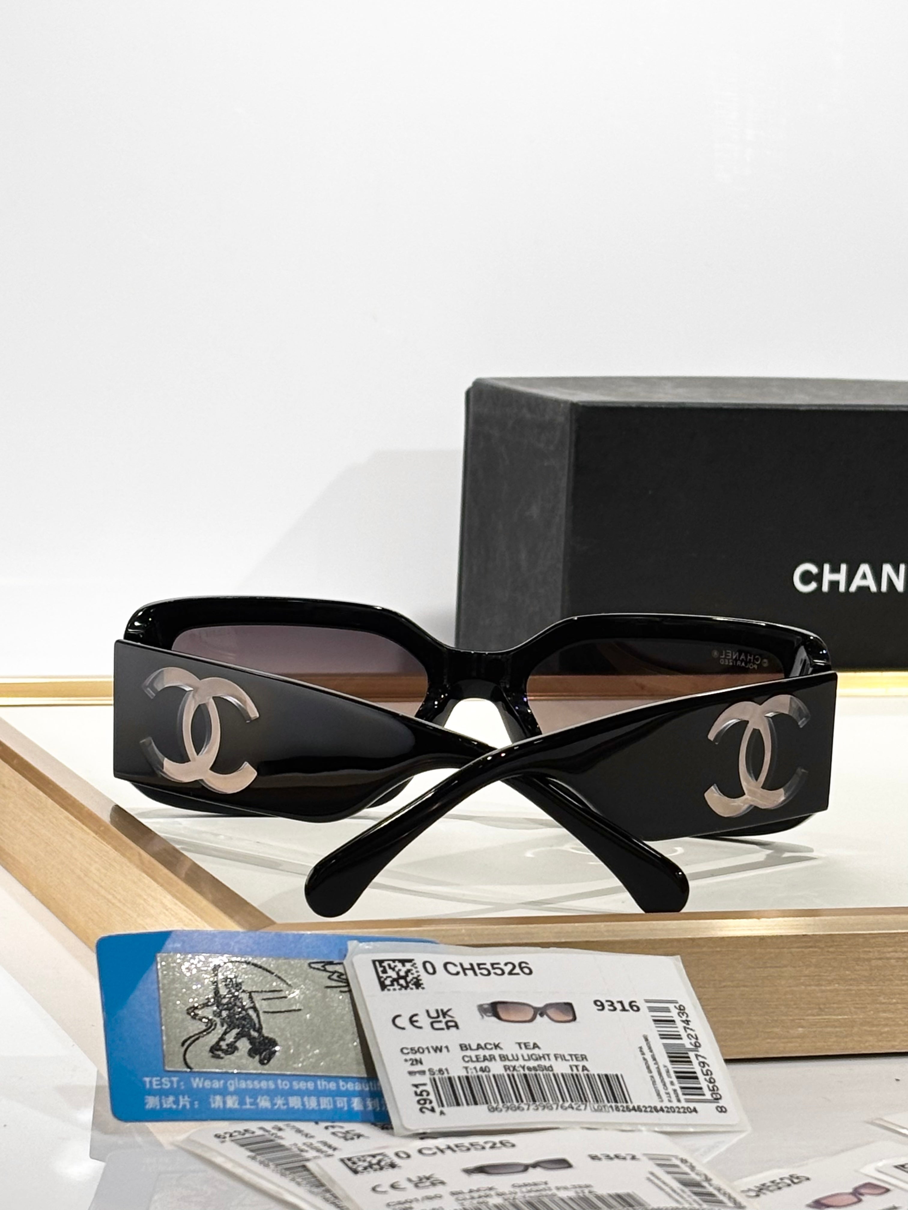 CHANEL  黑 CH5526 SIZE：61口20-140 太陽鏡
