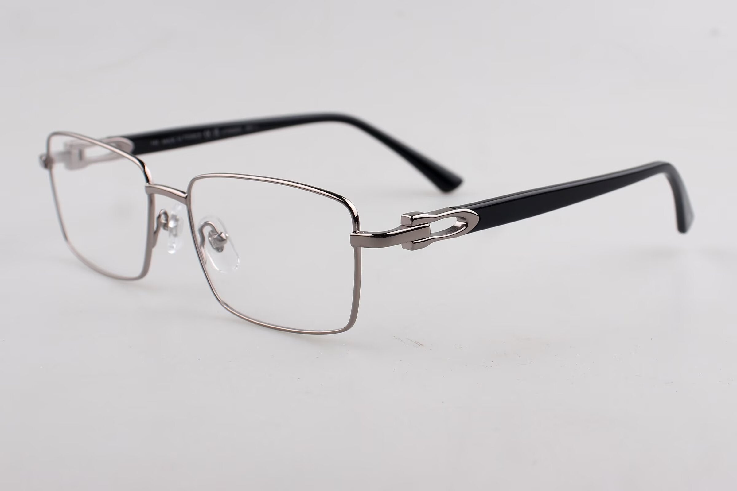 Cartier CT0520O 眼鏡尺寸 56口17-145